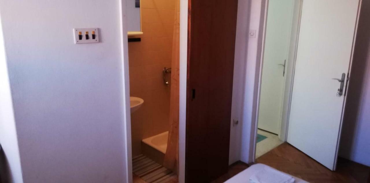 Marina Apartment End Rooms Vela Luka Eksteriør bilde