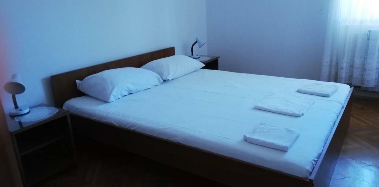 Marina Apartment End Rooms Vela Luka Eksteriør bilde